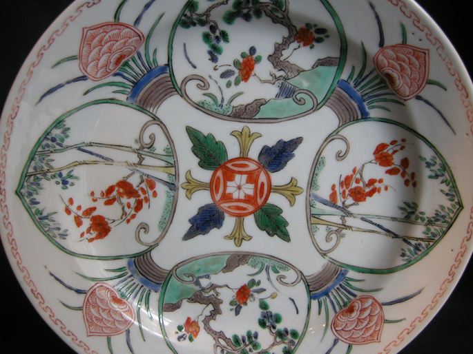 Pair of dish porcelain Famille verte  with decor for the oriental market | MasterArt